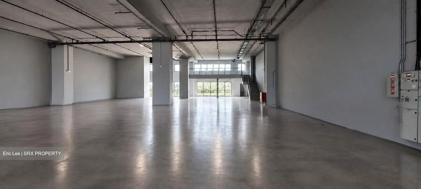 Carros Centre (D25), Factory #633268941